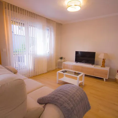 Piso Reformado En El Centro Del Pais Vasco Apartman Ermua